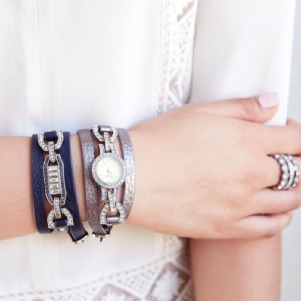 Chloe+Isabel Convertible 4-1 watch & bracelet set